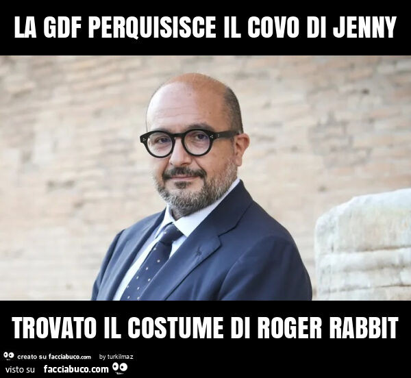 La gdf perquisisce il covo di jenny trovato il costume di roger rabbit