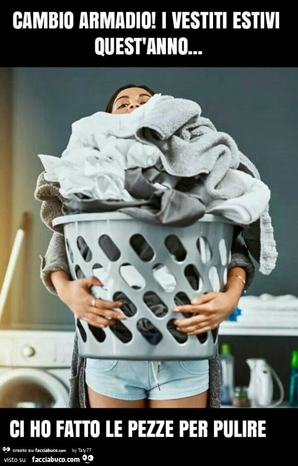 Cambio armadio! I vestiti estivi quest'anno&hellip; ci ho fatto le pezze per pulire ಥ⁠‿⁠ಥ
