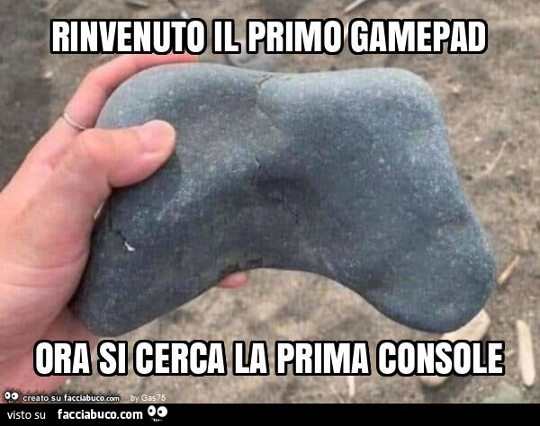 Rinvenuto il primo gamepad ora si cerca la prima console