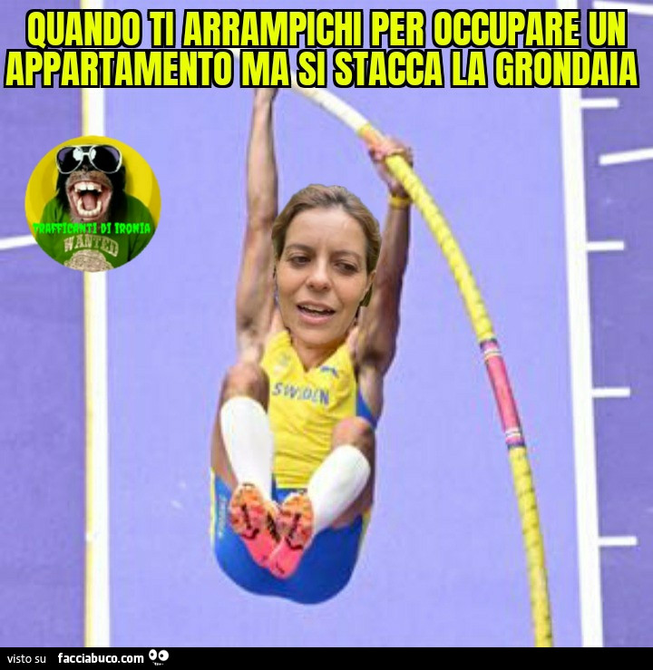 Quando ti arrampichi per occupare un appartamento ma si stacca la grondaia