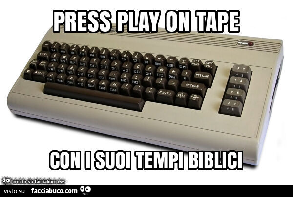 Press play on tape con i suoi tempi biblici