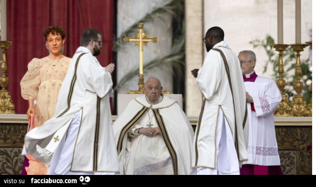 Meme su papa francesco e la frociaggine