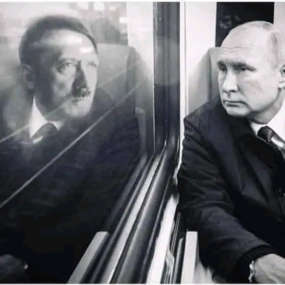 Putin =Hitler